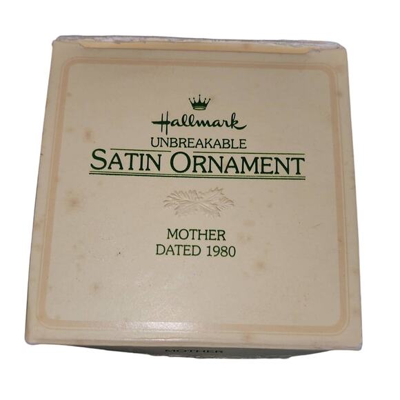 Vintage 1980 Hallmark Keepsake Unbreakable satin mother Satin Ball Ornament - Picture 5 of 7